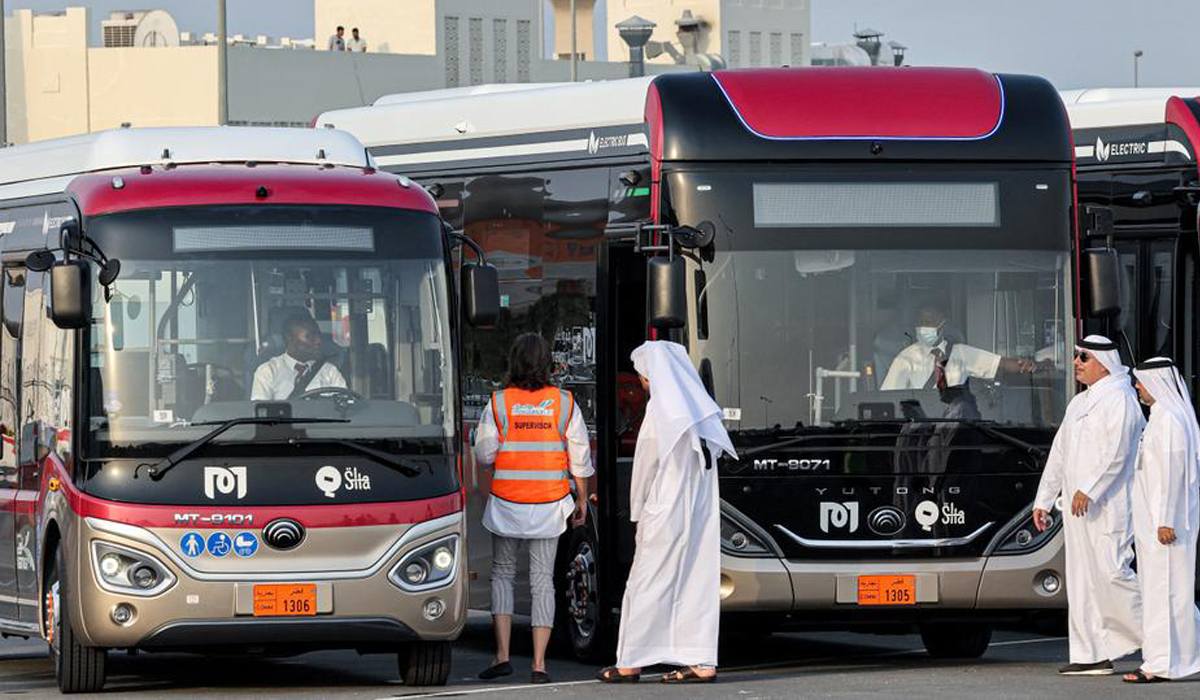 Qatar sends 1,300 buses onto streets in FIFA World Cup transport test